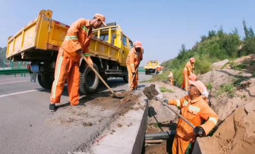 公路局局领导工作纪实录 (7).jpg