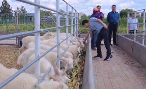 公路局局领导工作纪实录 (2).jpg