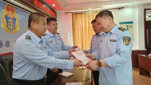 1681806725443710.jpg 3388f4b1-3163-4caf-8e3e-336ebc9505f6.jpg