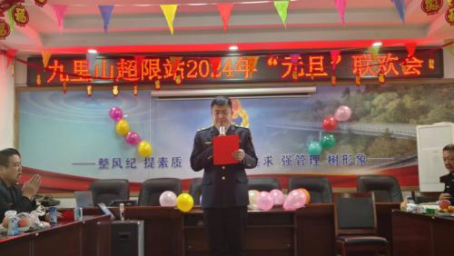 1704160589271496.jpg 8b76e6a5-21bb-40f8-836e-afc53ad176a9.jpg