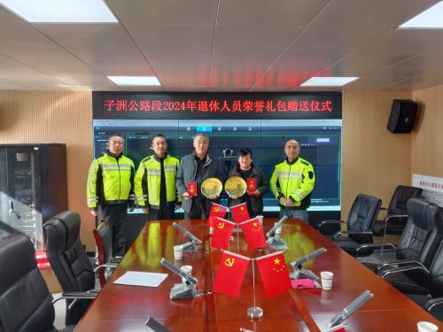 1737012668440719.jpg b536712a41e01379cf13178d9808211.jpg